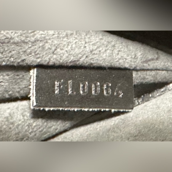 Louis Vuitton Alma PM Epi Leather Textured - Picture 13 of 14